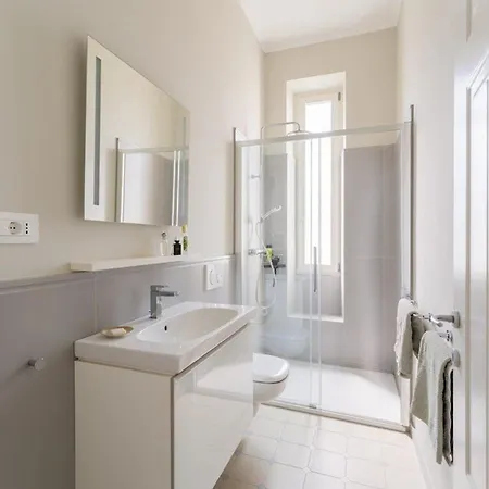 Luxury Beachfront In - Your Private Escape By The Adriatic Apartment Durrës