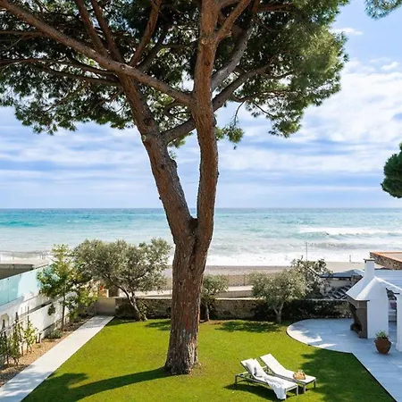 Luxury Beachfront In - Your Private Escape By The Adriatic Durrës